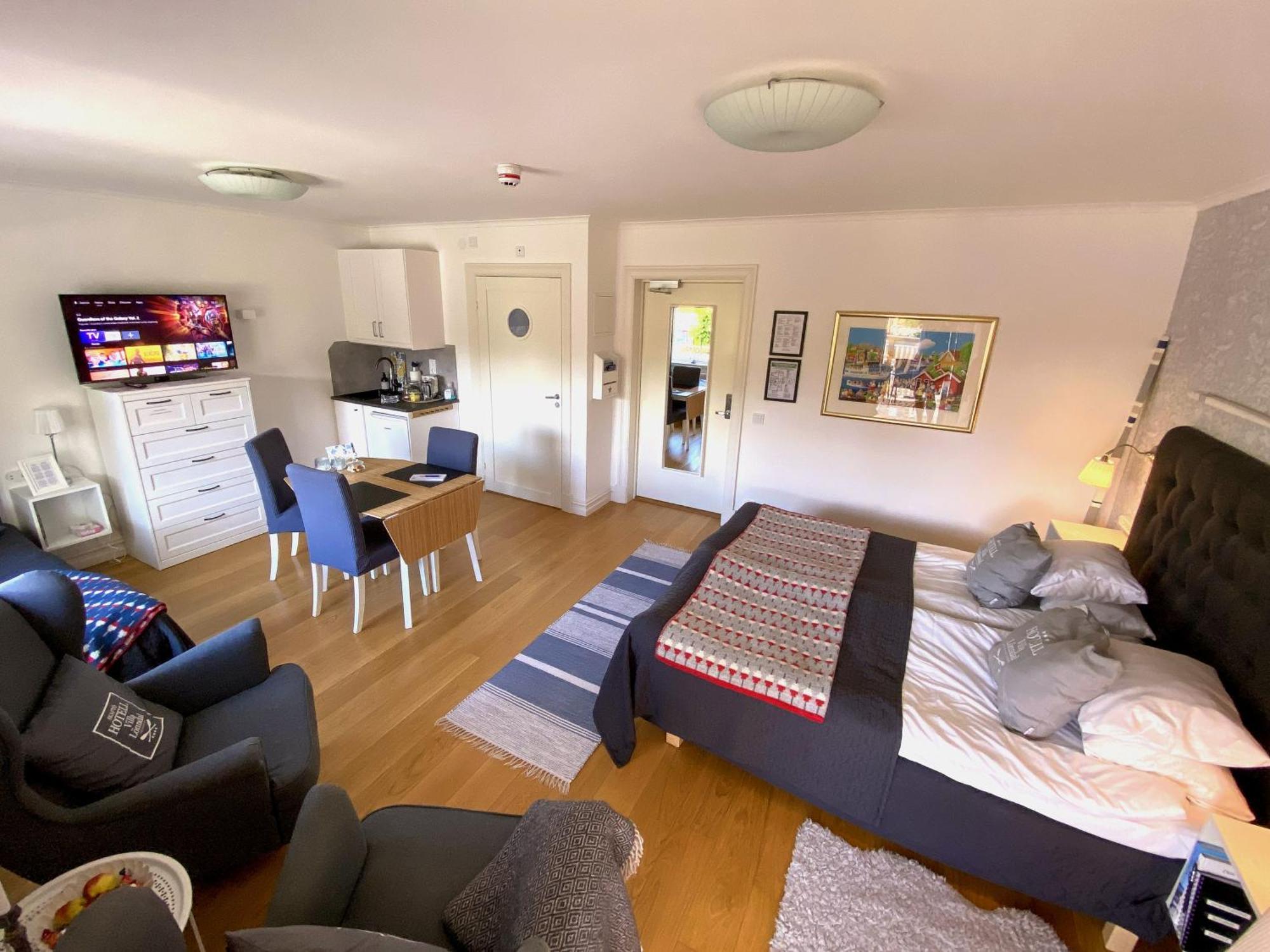 Skaftoe Loenndal, Hotelli Grundsund